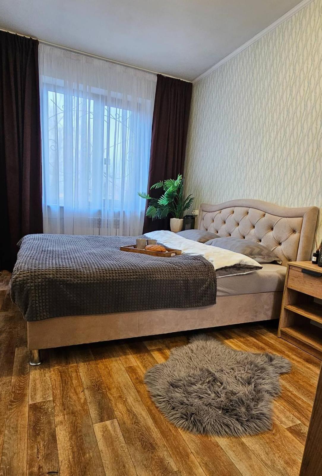 2К Апартаменты В Центре Поселение 24 На 7 Kryvyi Rih Exterior photo